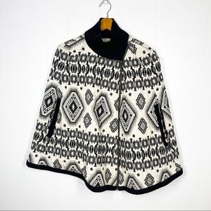 Kimchi Blue Black and White Tribal Pattern Zip Front Cape Large